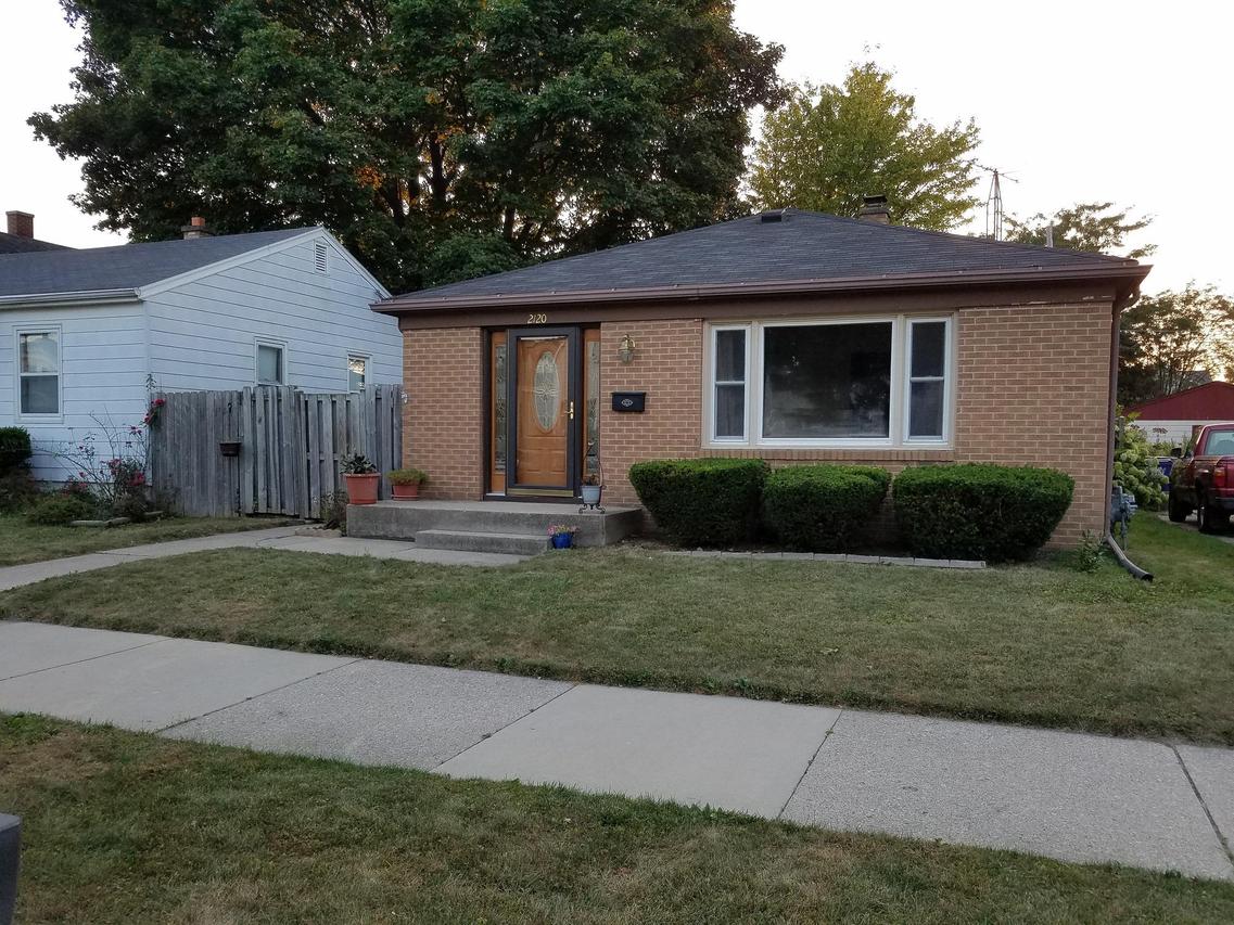 2120 Superior St, Racine, WI 53402