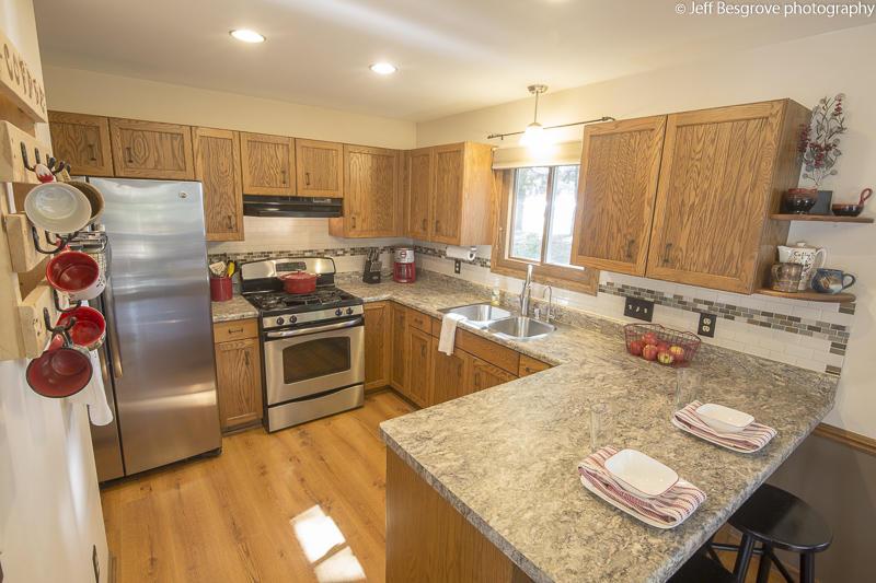 1617 Stardust Dr, Waukesha, WI 53186