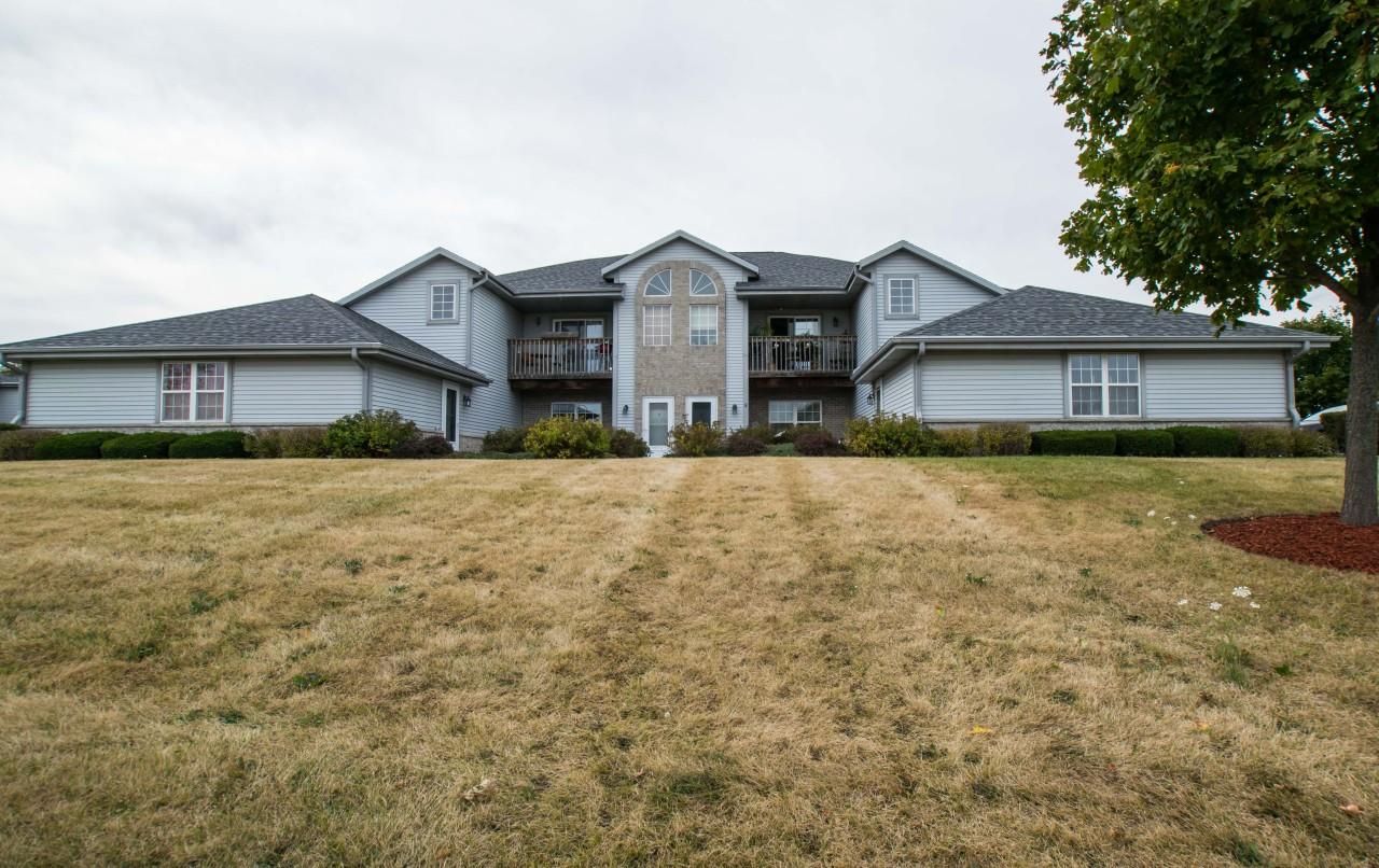 519 Betzer Rd #G, Delavan, WI 53115