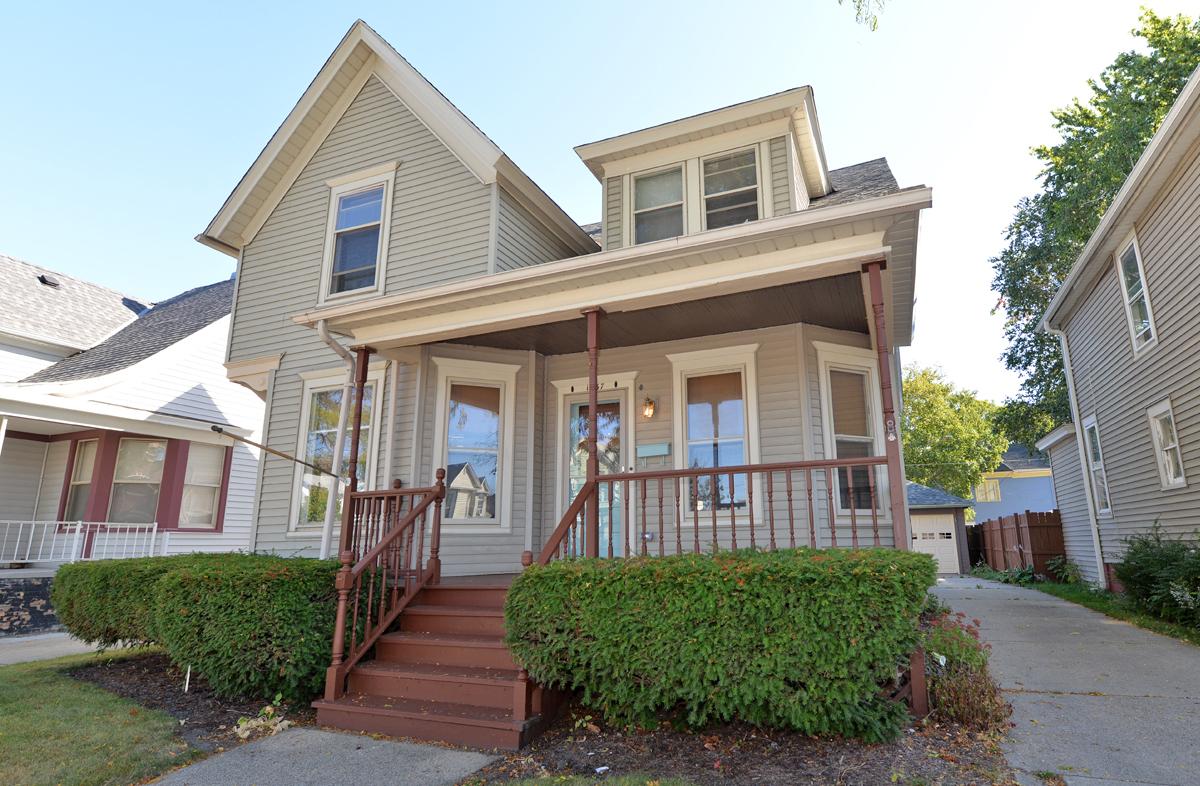 1737 Villa St., Racine, WI 53403