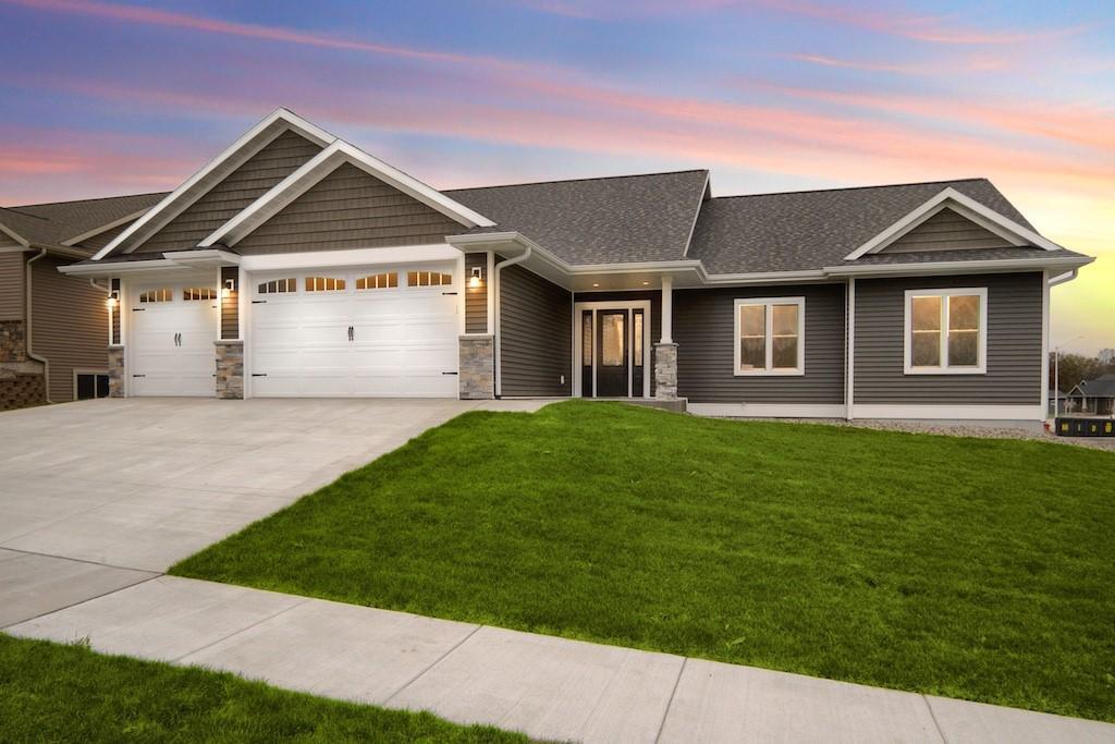 1527 Crockett Dr., Holmen, WI 54636