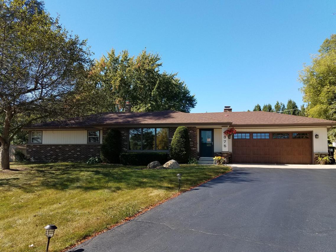 4375 S Hearthside Dr, New Berlin, WI 53151