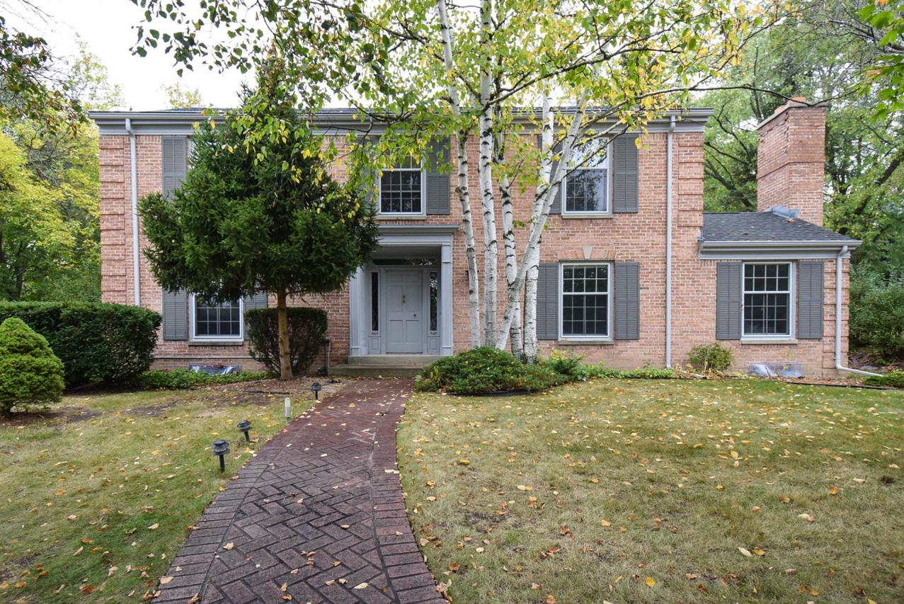 W160N8285 Old Orchard Ct., Menomonee Falls, WI 53051