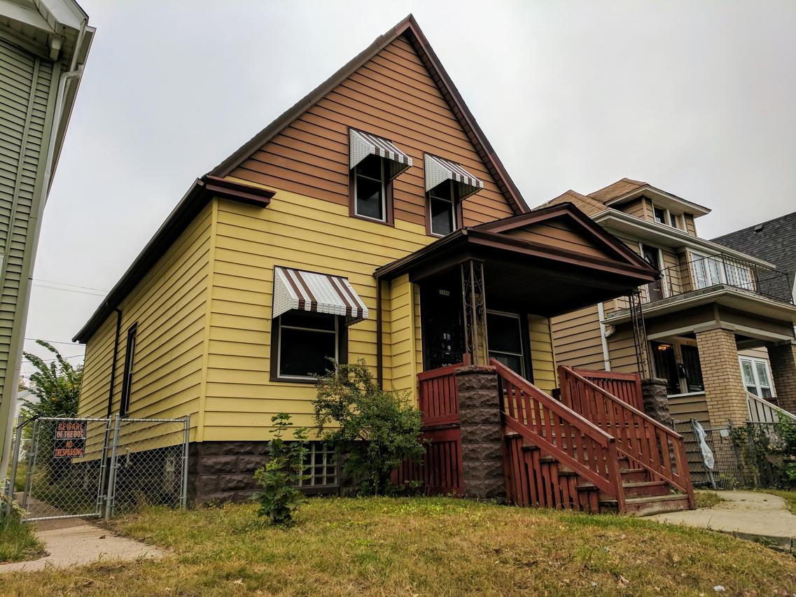 3386 N 23rd St, Milwaukee, WI 53206