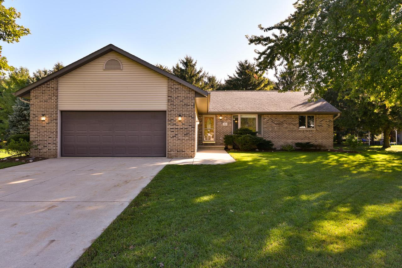186 Linden Dr, Lomira, WI 53048
