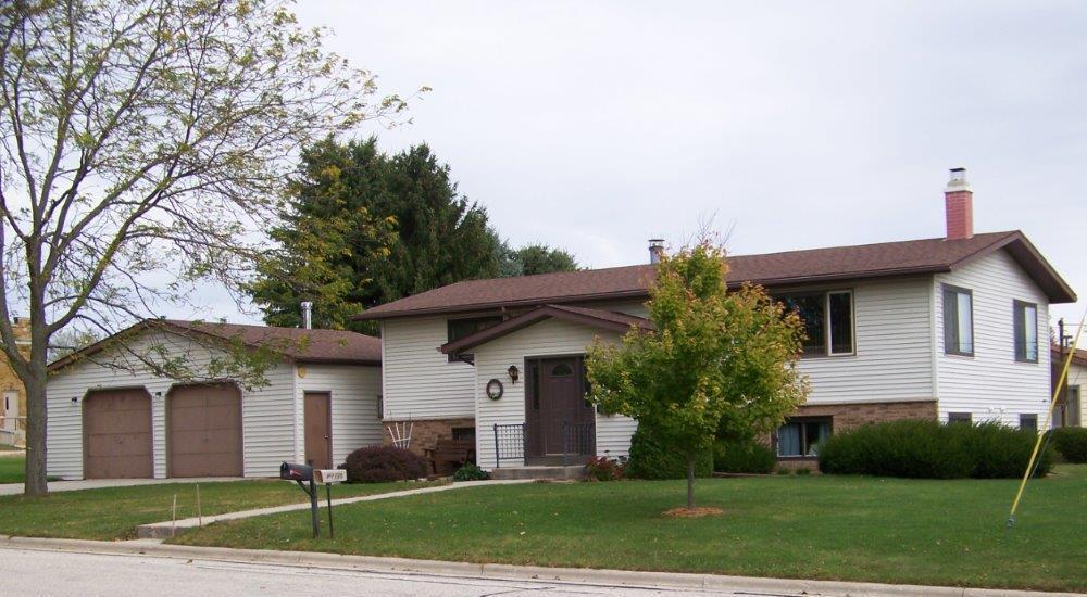 210 Neugent St, Adell, WI 53001