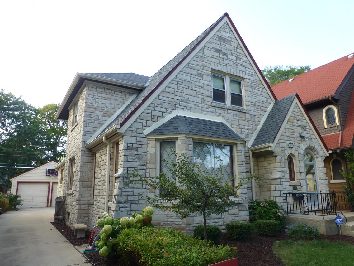 2541 N 62nd St., Wauwatosa, WI 53213