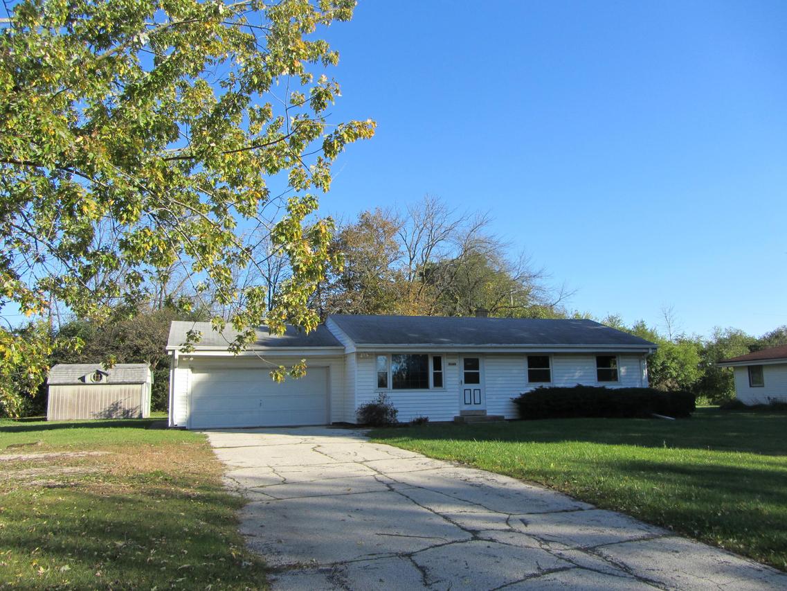 14160 W Armour Ave, New Berlin, WI 53151