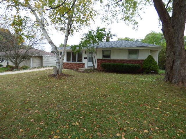 6125 Downing St, Greendale, WI 53129