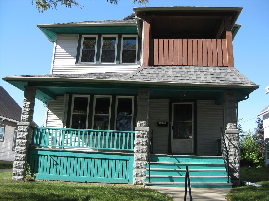 1625 S 33rd St, Milwaukee, WI 53215