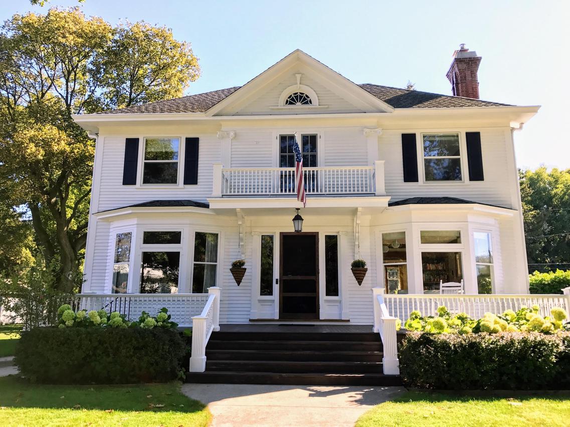815 N 13th St., Manitowoc, WI 54220