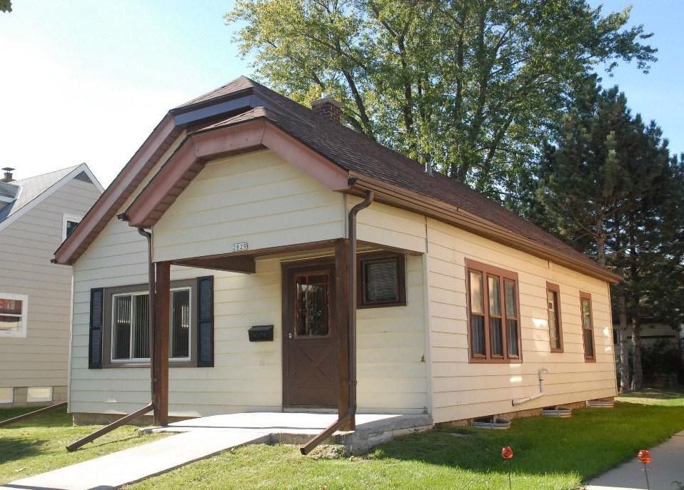 2829 S 68th St., Milwaukee, WI 53219