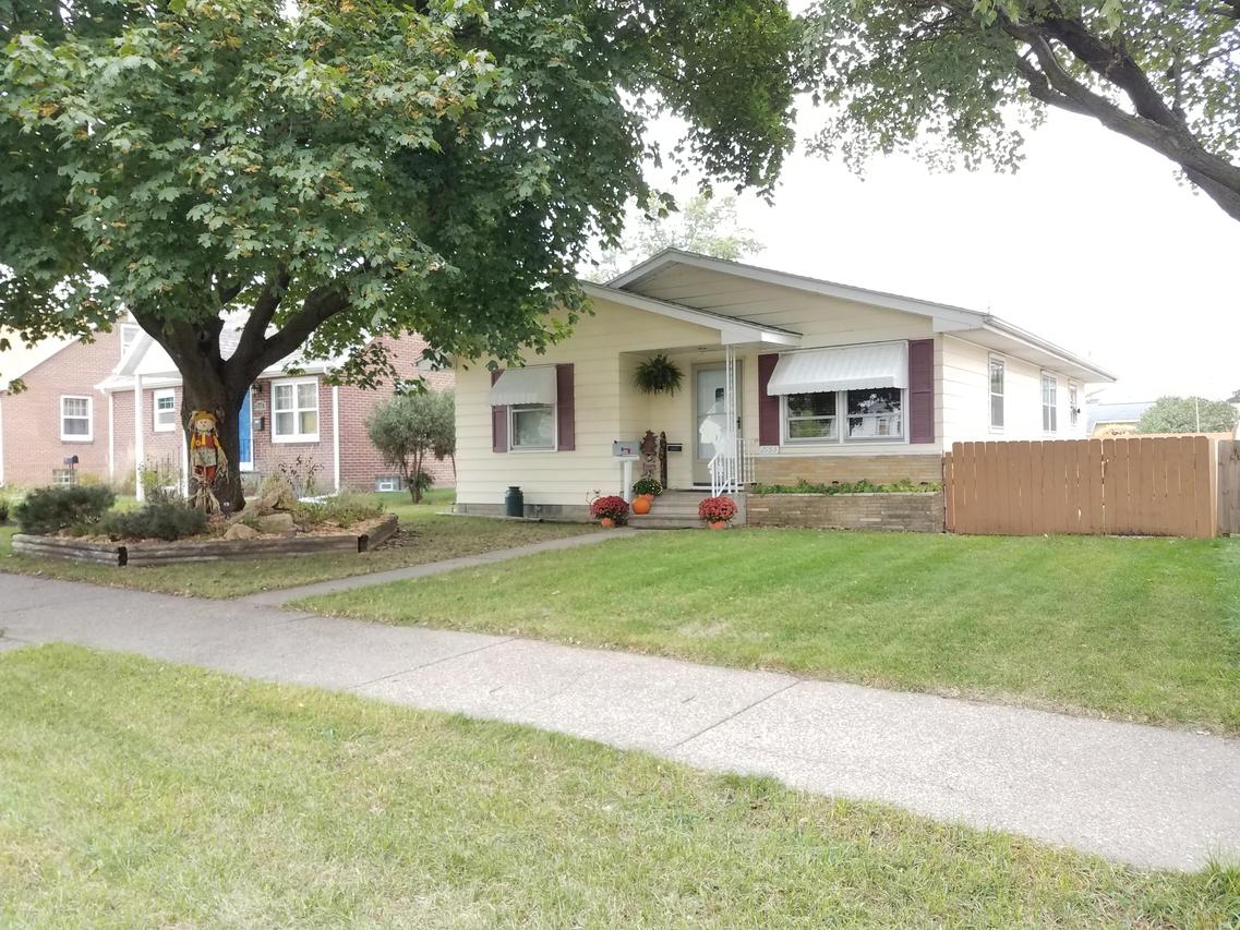 2153 Hyde Ave, La Crosse, WI 54601