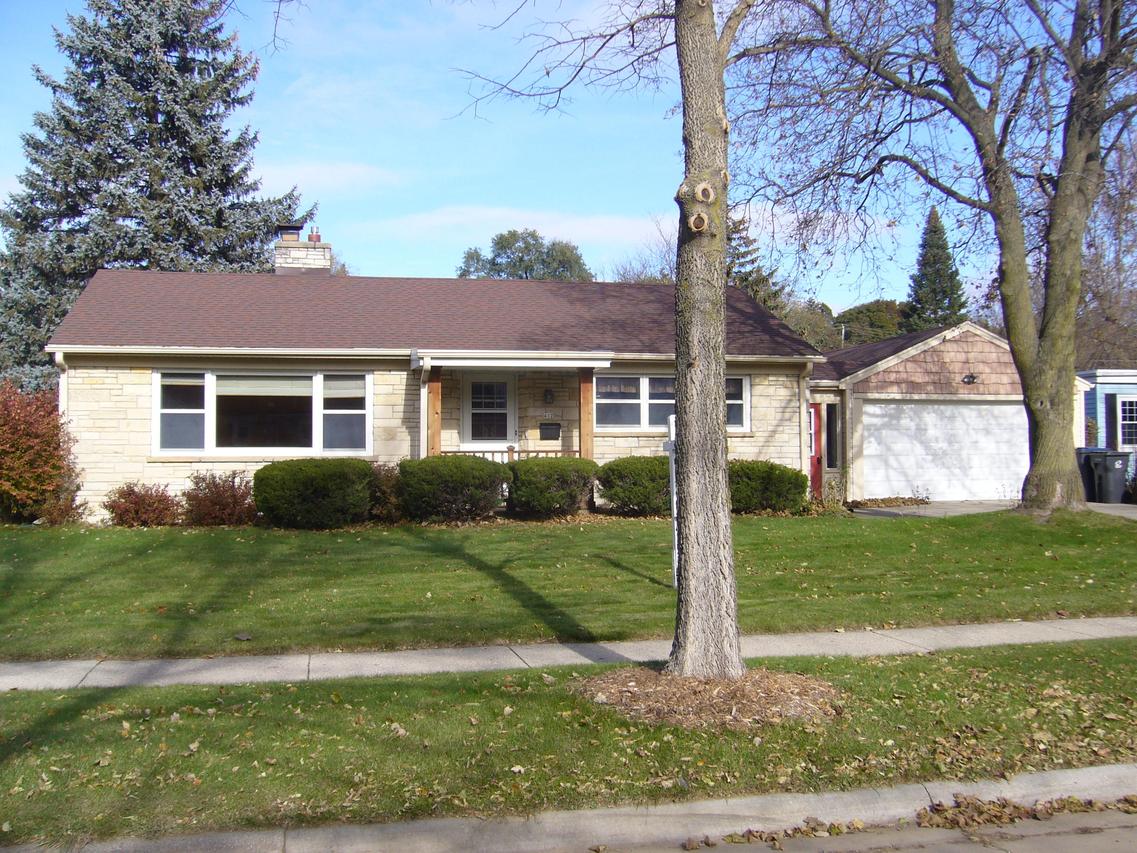 412 E Wabash Ave., Waukesha, WI 53186