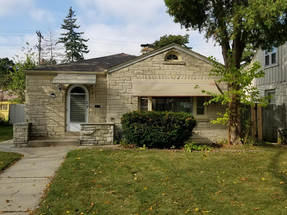 4223 N 42nd St., Milwaukee, WI 53216