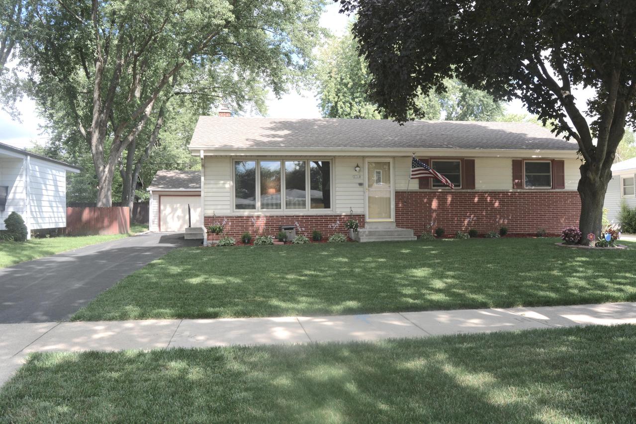 3710 W Parnell Ave, Milwaukee, WI 53221