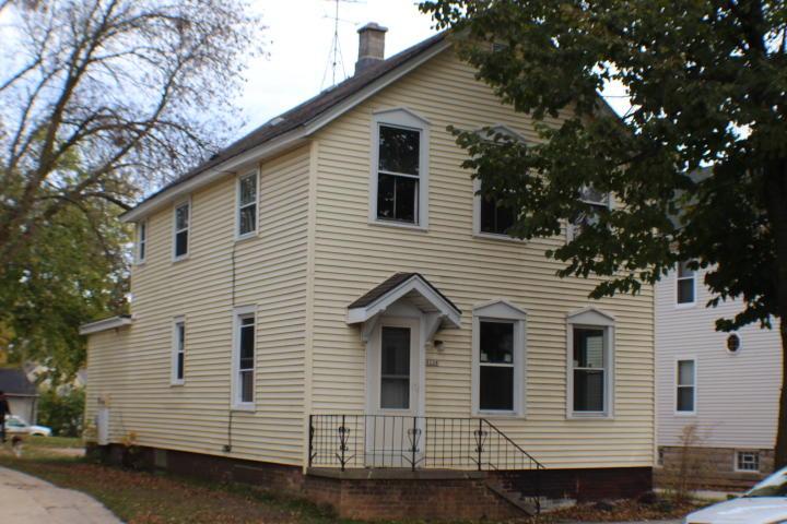 1221 N 17th St., Sheboygan, WI 53081