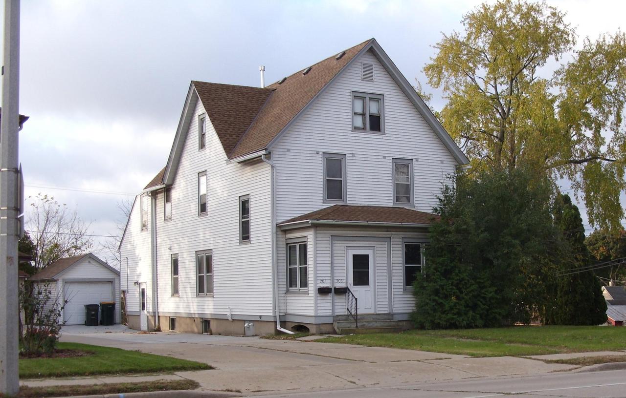 207 E Washington St, West Bend, WI 53095