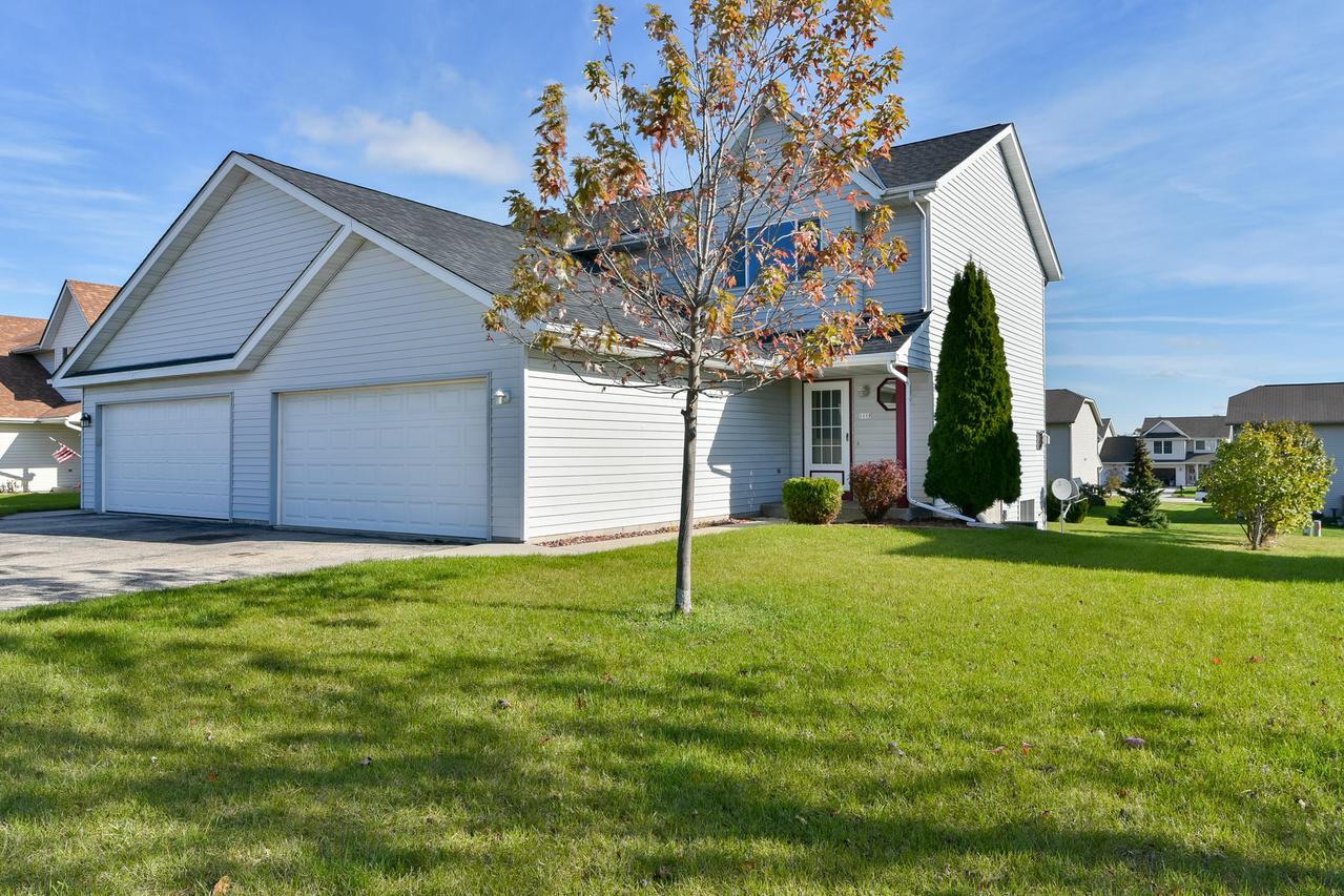 1119 Autumn Dr, West Bend, WI 53090