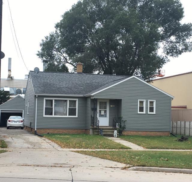 1619 Clark St., Manitowoc, WI 54220