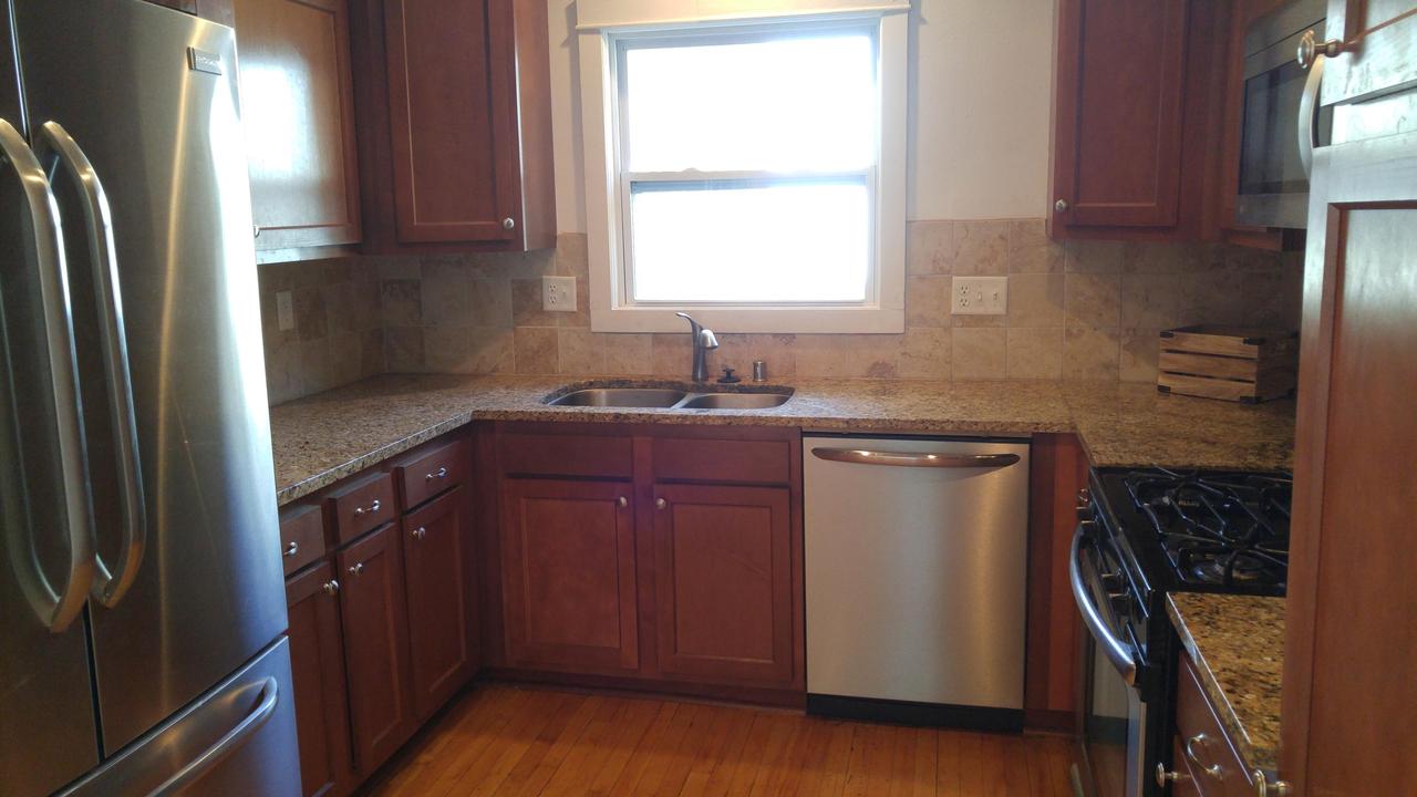 110 Columbia Ave, Waukesha, WI 53186