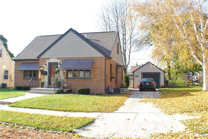 2622 S 7th St., Sheboygan, WI 53081