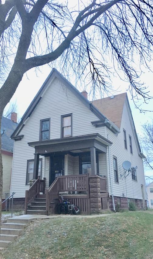 2512 N 34th St, Milwaukee, WI 53210