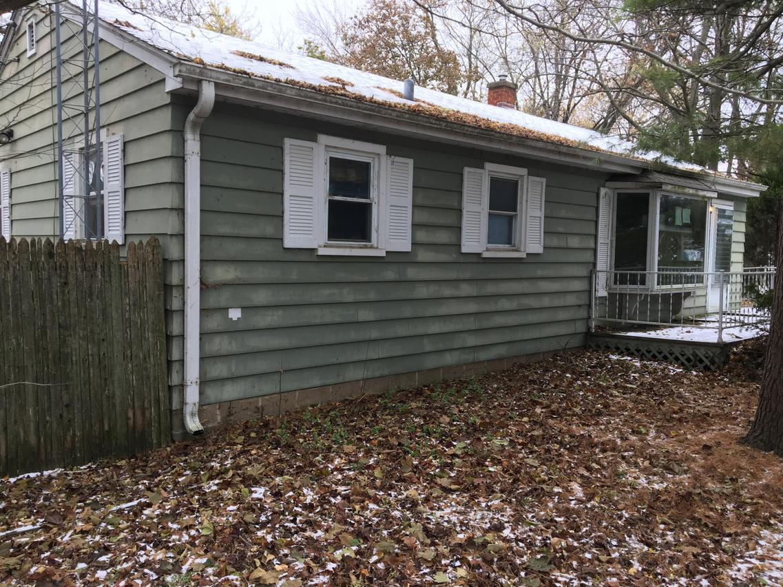 2925 Indian Tr., Caledonia, WI 53402