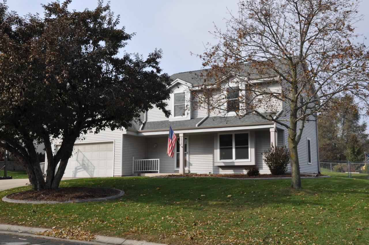 1213 Riverton Dr., Mukwonago, WI 53149