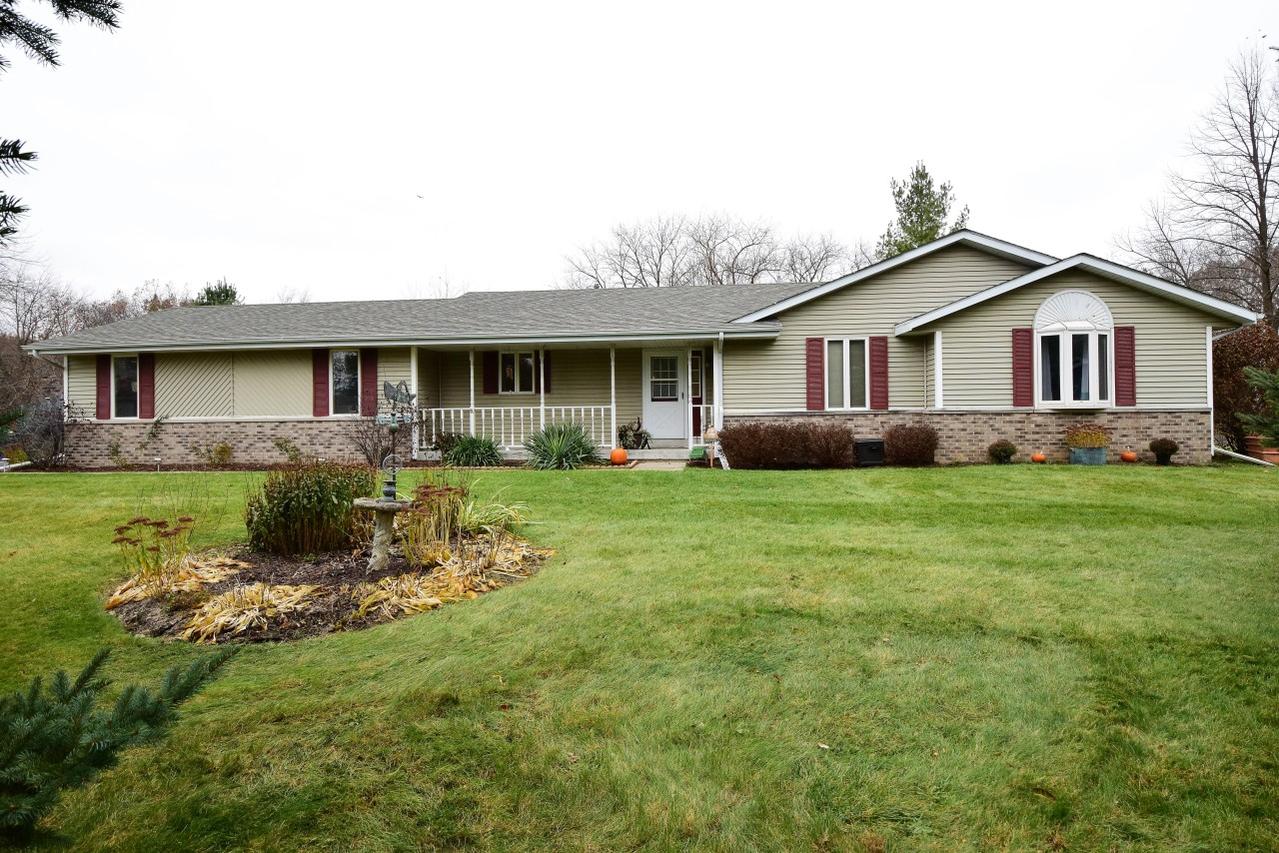 W7640 Shagbark Rd, Whitewater, WI 53190