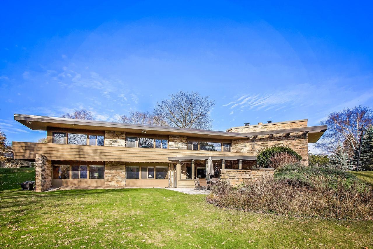 623 Mayflower Ave., Sheboygan, WI 53083