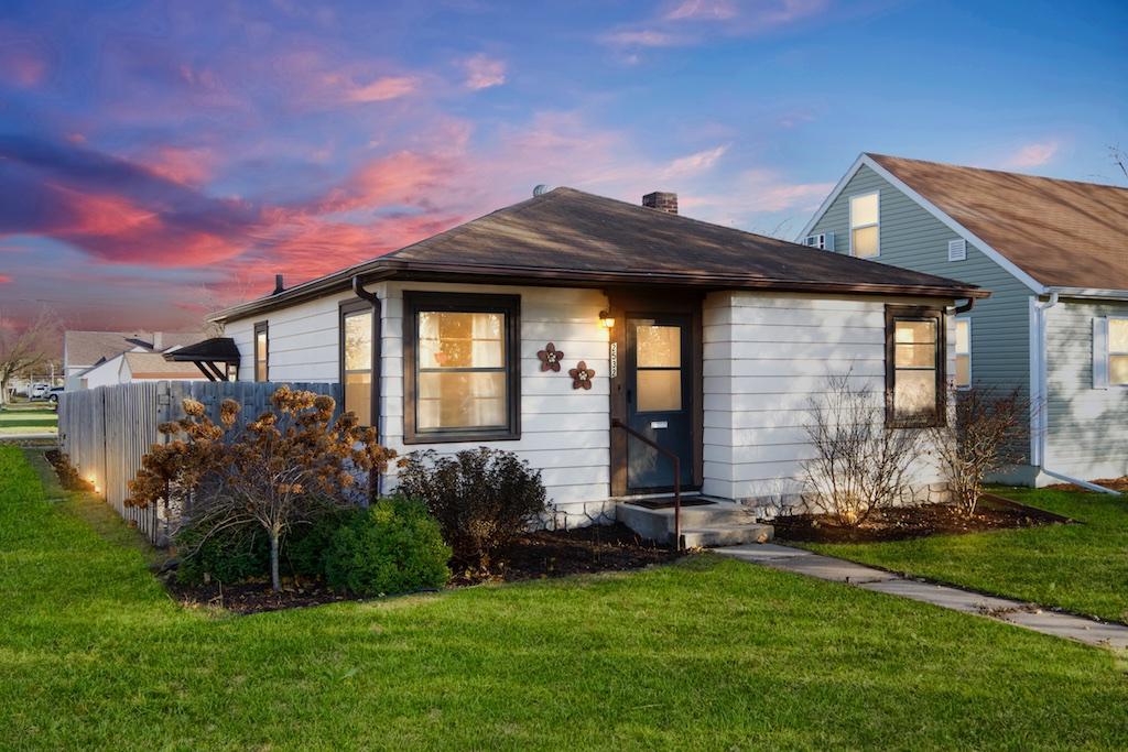 2532 Loomis St, La Crosse, WI 54603