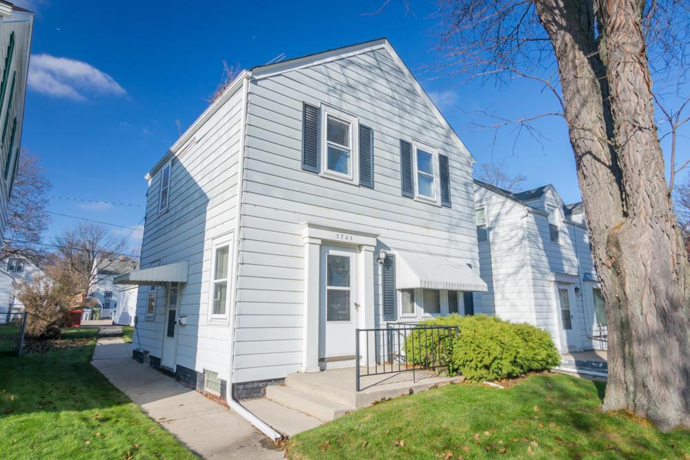 3725 S Logan Ave., Milwaukee, WI 53207