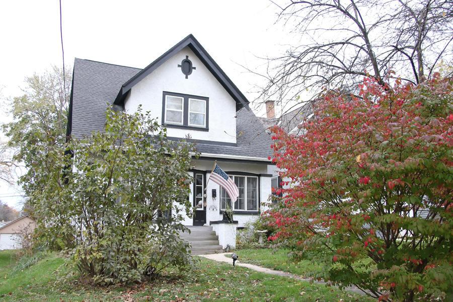 166 Grand Ave, Hartford, WI 53027