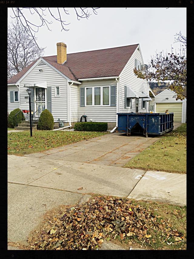 1221 Bluff St, La Crosse, WI 54601