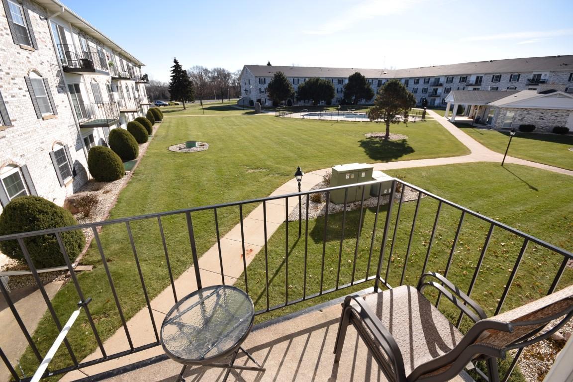 151 N University Dr #209, West Bend, WI 53095