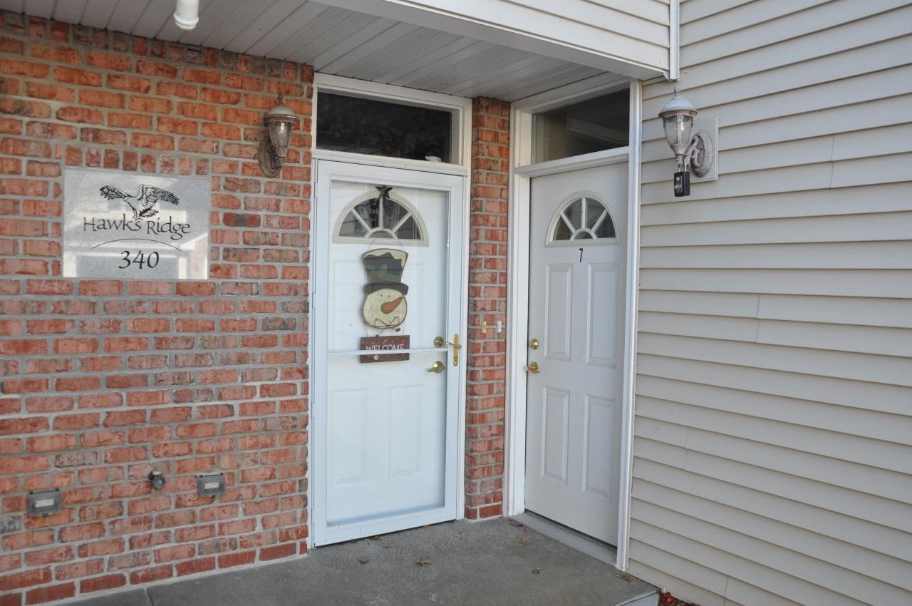 340 E Veterans Way #7, Mukwonago, WI 53149