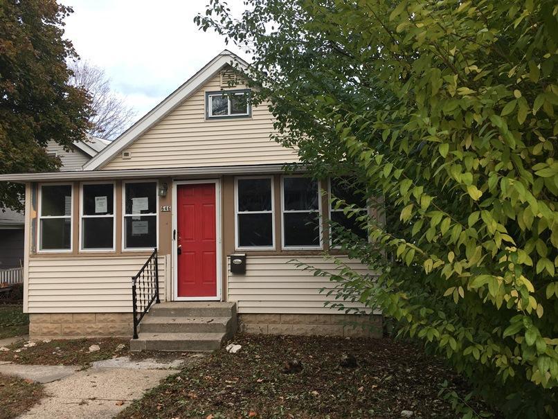 646 S 68th St, Milwaukee, WI 53214