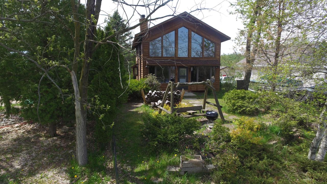 4199 N Boy Scout Dr, Osceola, WI 53010