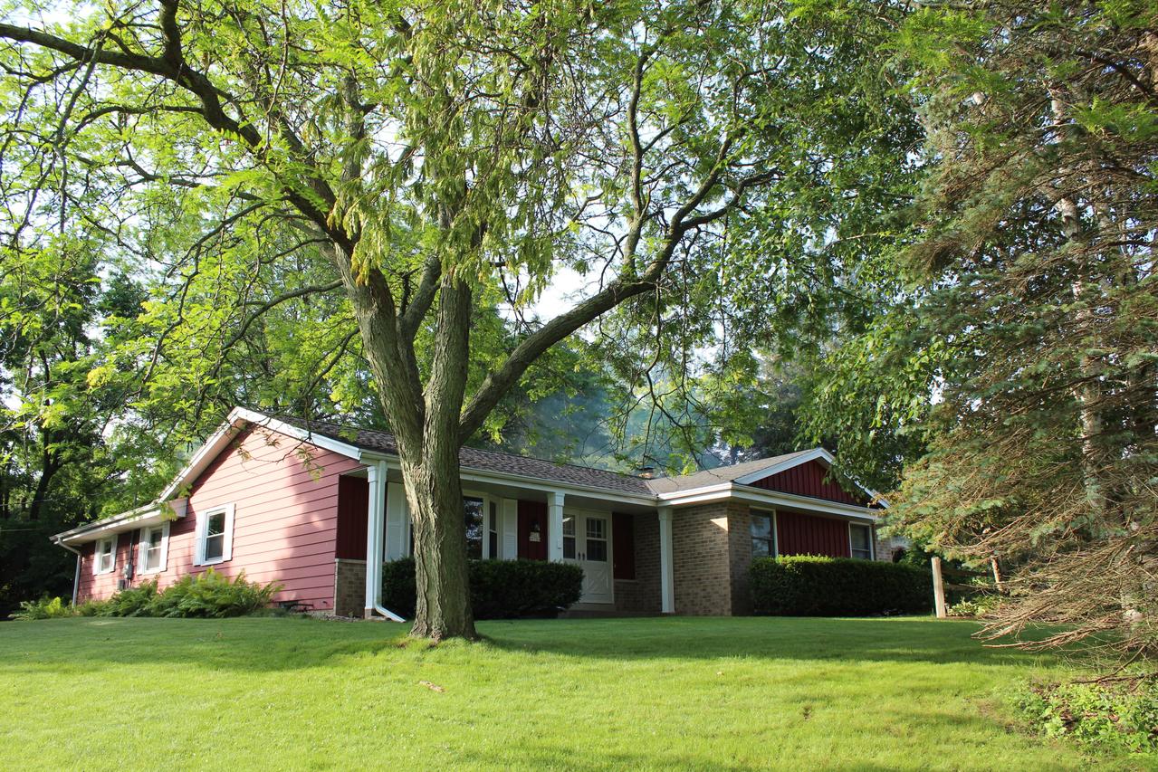 W217N9704 Whitehorse Dr., Germantown, WI 53017