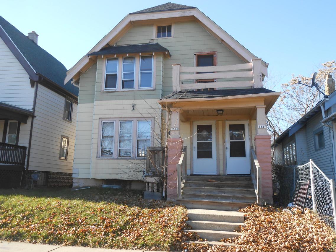 3825 N 22nd St #3827, Milwaukee, WI 53206
