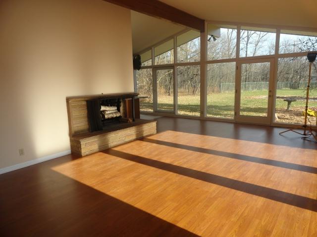 4238 Meachem Rd., Mount Pleasant, WI 53403