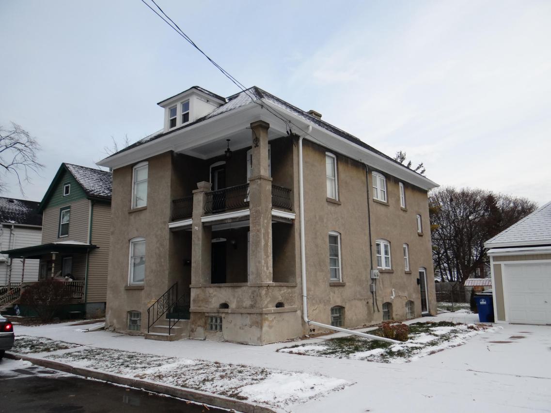 1915 La Salle St., Racine, WI 53402