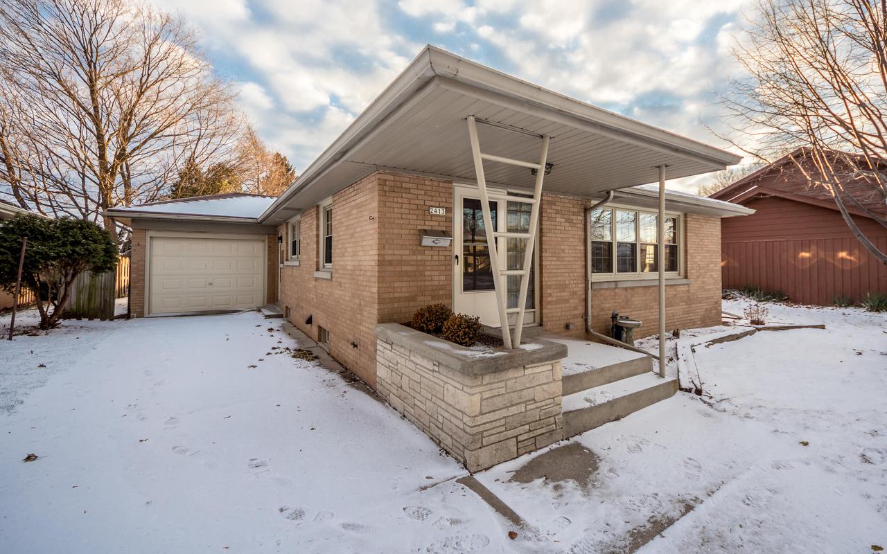 2413 Broadway Ave., Sheboygan, WI 53081