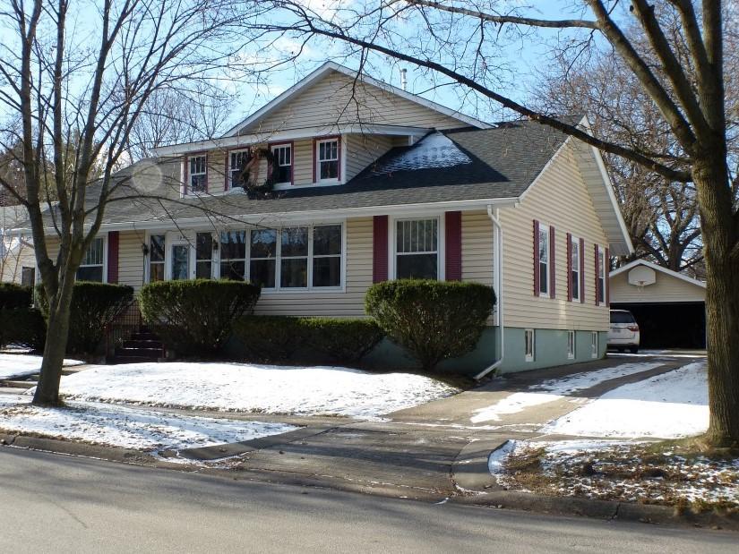 164 N Franklin St, Whitewater, WI 53190