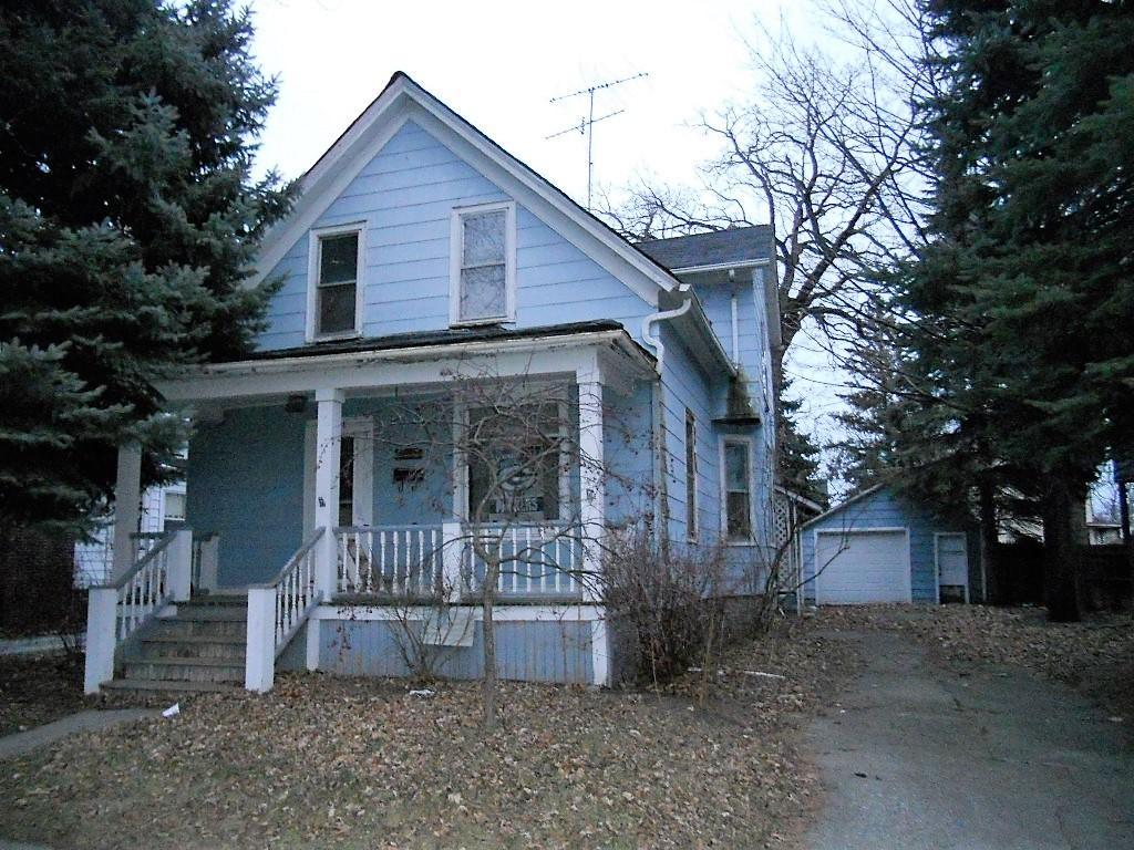 6523 18th Ave, Kenosha, WI 53143