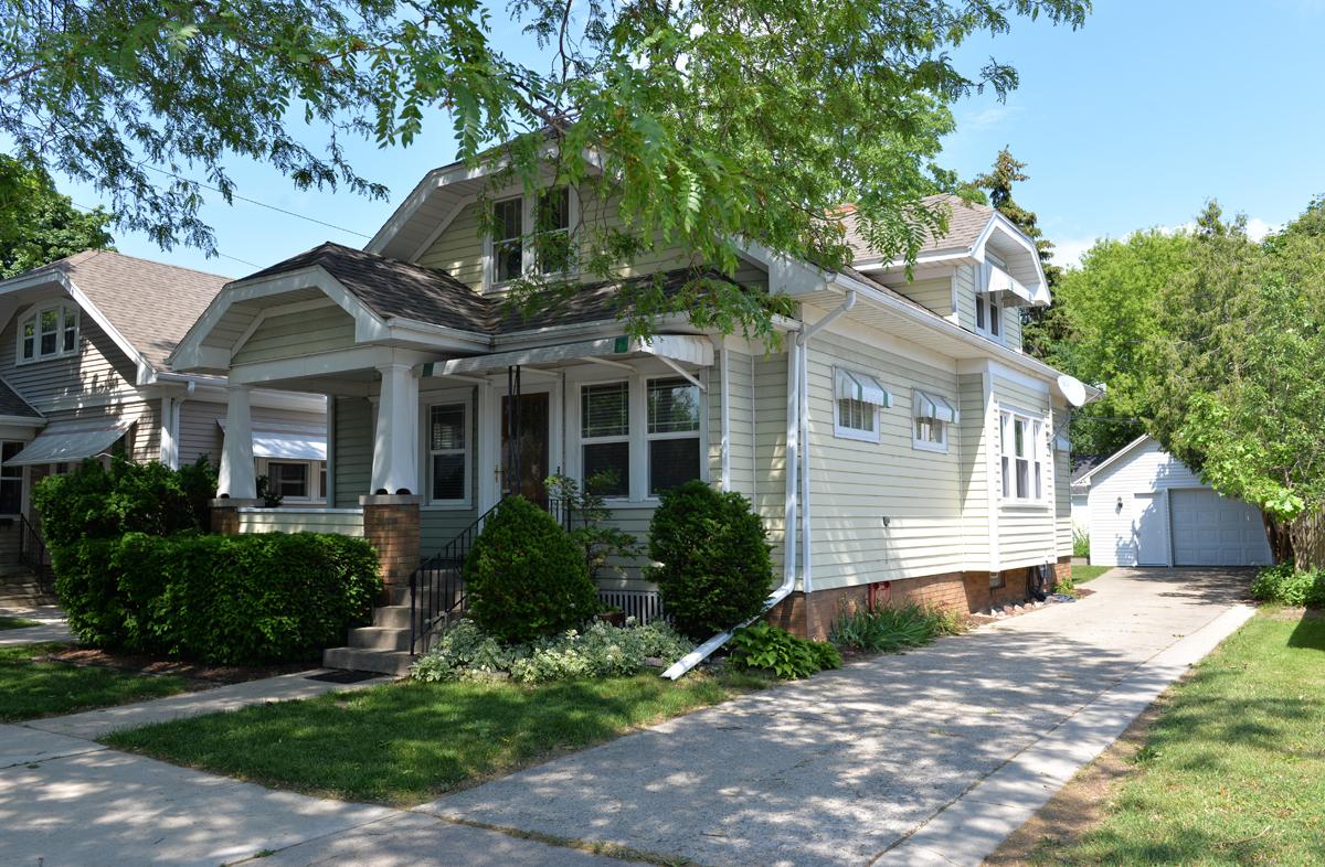 2511 Lasalle St, Racine, WI 53402