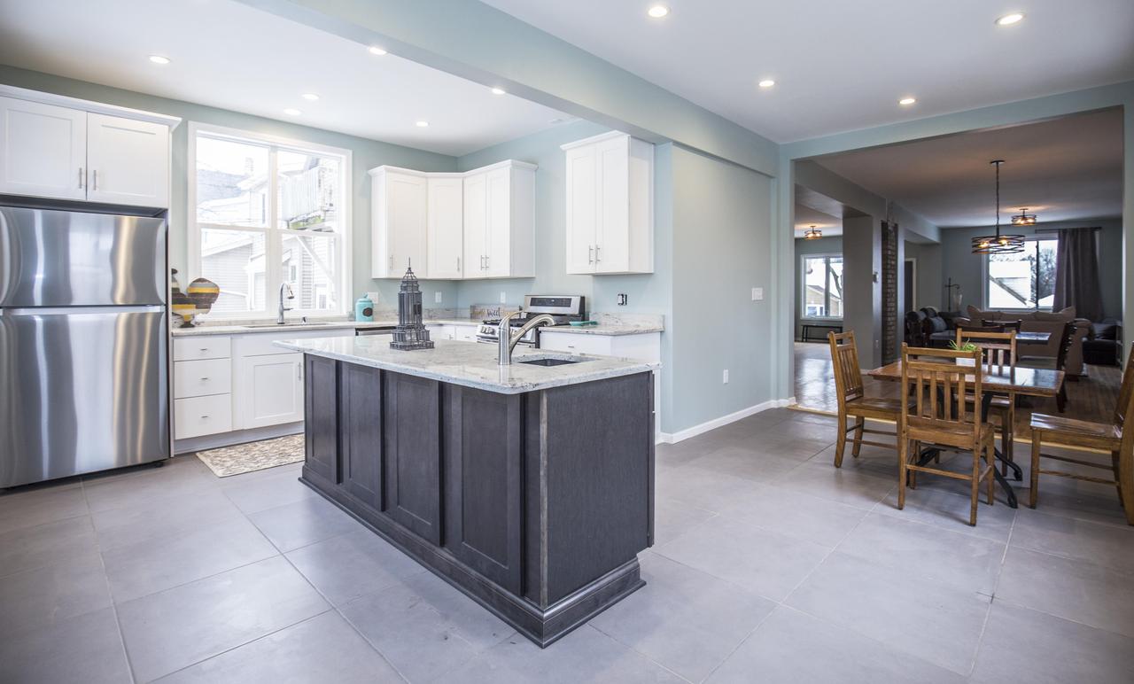 2929 S Clement Ave, Milwaukee, WI 53207