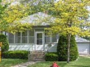 2902 73rd St, Kenosha, WI 53143