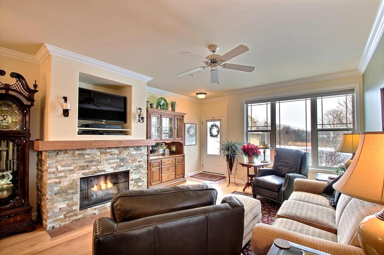 8591 S Deerwood Ln., Franklin, WI 53132